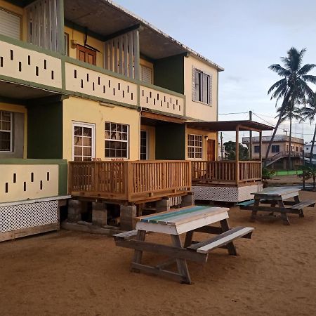 Pal'S On The Beach - Dangriga, Belize Luaran gambar