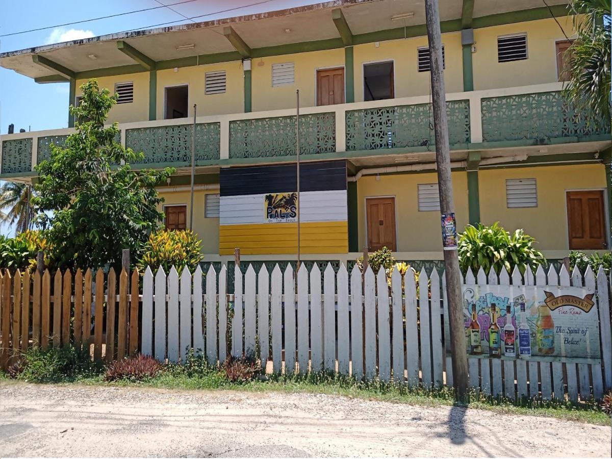 Pal'S On The Beach - Dangriga, Belize Luaran gambar