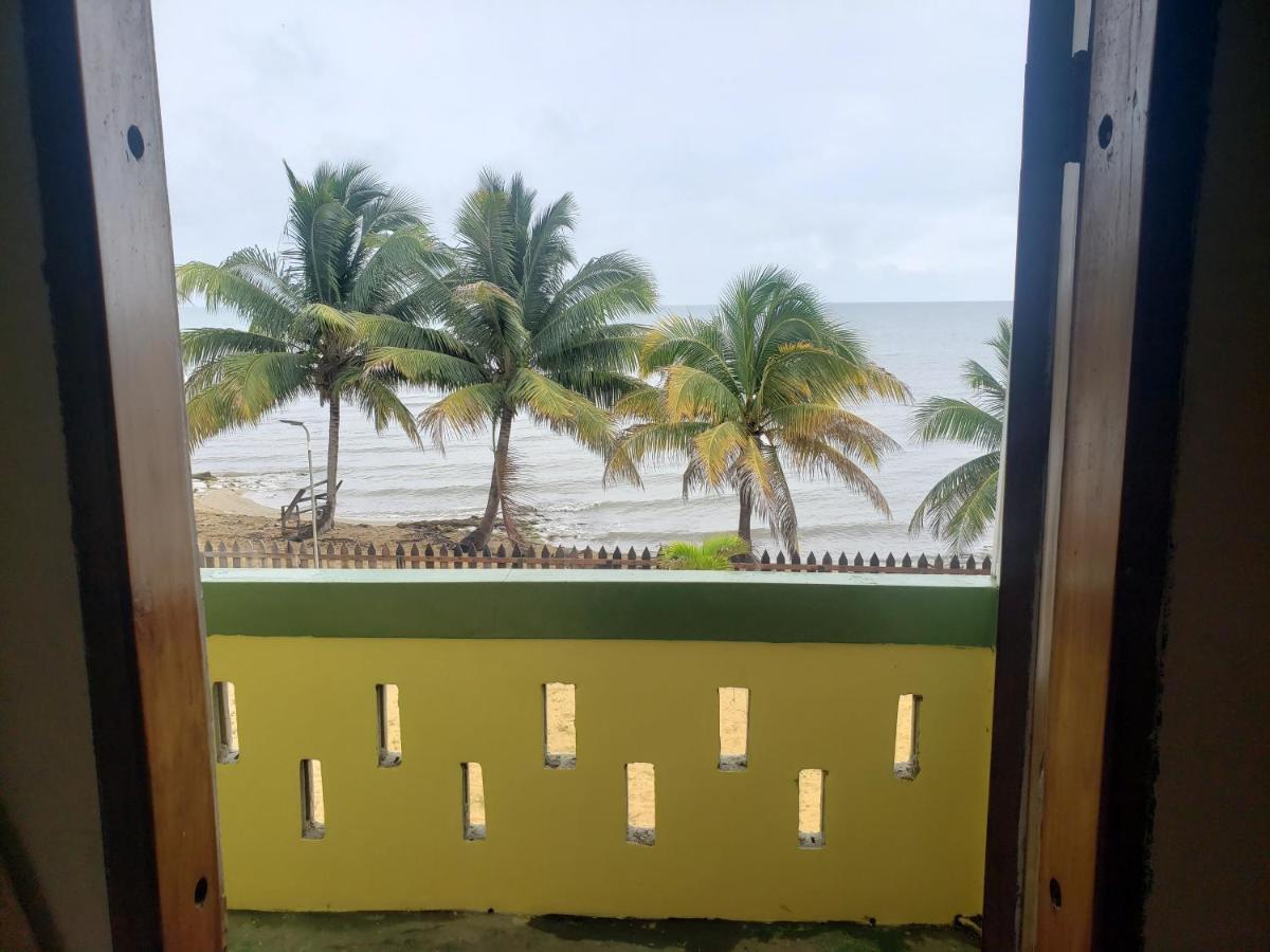 Pal'S On The Beach - Dangriga, Belize Luaran gambar